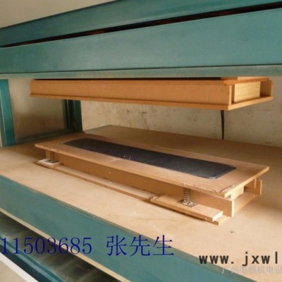 廣告吸塑機