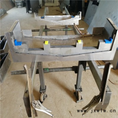 機(jī)床防護(hù)罩生產(chǎn)廠家 鋼板防護(hù)罩 馬扎克加工中心鈑金防塵罩 滄州越進(jìn)三包售后