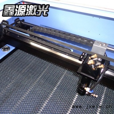 鑫源9060型工藝品小型雕刻機(jī)聊城激光雕刻機(jī)生產(chǎn)廠家