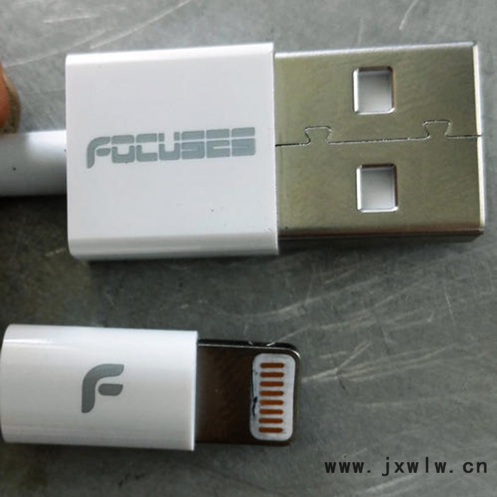 鶴崗pvc亞克力雕刻機(jī)玻璃精密產(chǎn)品激光刻字恩耐激光