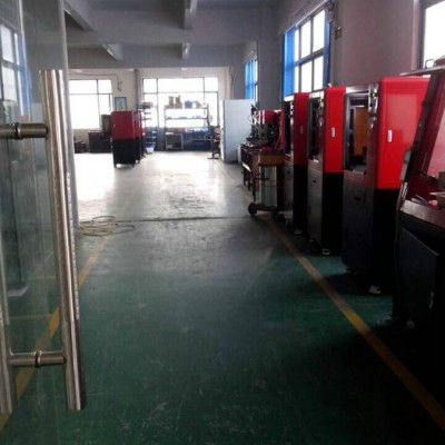 廣州玉邦3023數(shù)控玉石雕刻機(jī)，小型數(shù)控翡翠雕刻機(jī)