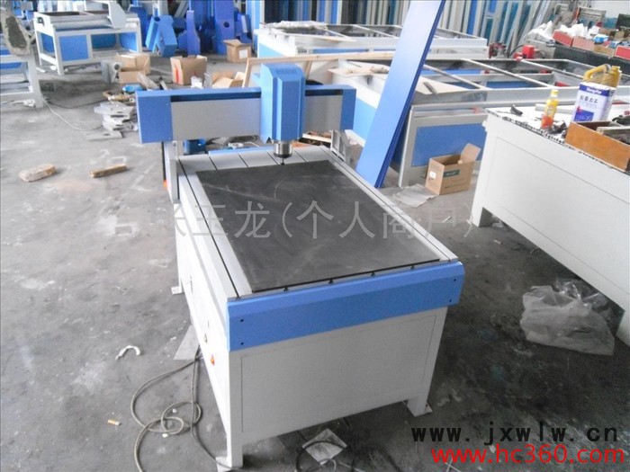 供應(yīng)誠(chéng)聯(lián)6090690廣告雕刻機(jī)