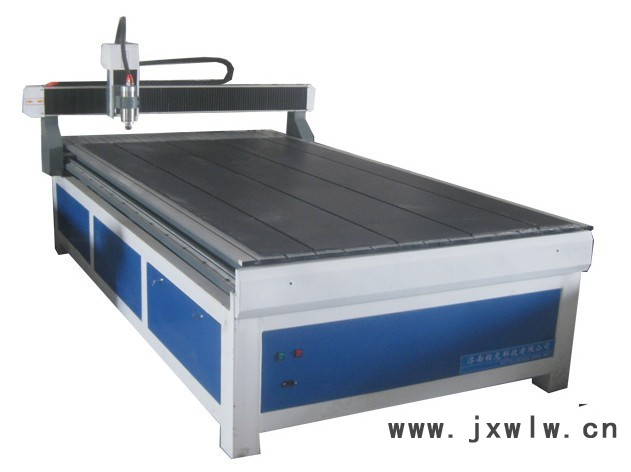 1325廣告雕刻機(jī)價格濟(jì)南廣告雕刻機(jī)木工雕刻機(jī)**
