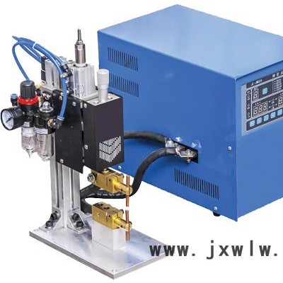 DPM-10K直流逆變電池點(diǎn)焊機(jī)，點(diǎn)焊機(jī)、手持點(diǎn)焊機(jī)，螺母點(diǎn)焊機(jī)，供應(yīng)詠旭焊接設(shè)備