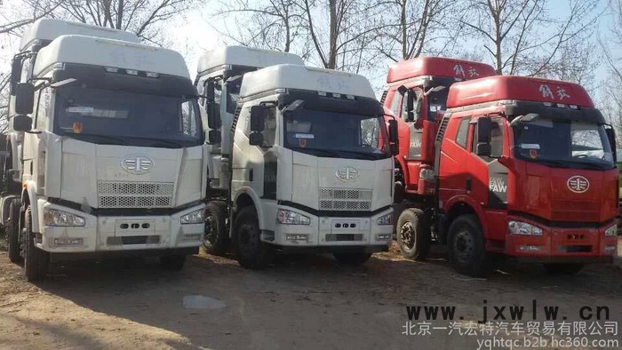 北京解放貨車(chē) J64S店  9.6米廂式貨車(chē) 前四后四 道依茨發(fā)動(dòng)機(jī) 240馬力  解放總代理 ..