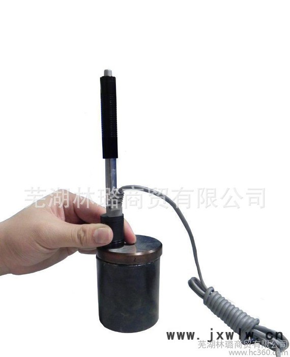 直銷便攜式里氏硬度計leeb110輕巧實用品質(zhì)保證售后無憂