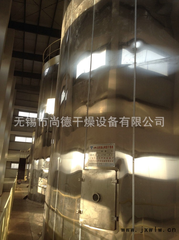 LPG高速離心噴霧干燥設(shè)備四臺(tái)并排_(tái)看圖王(1)